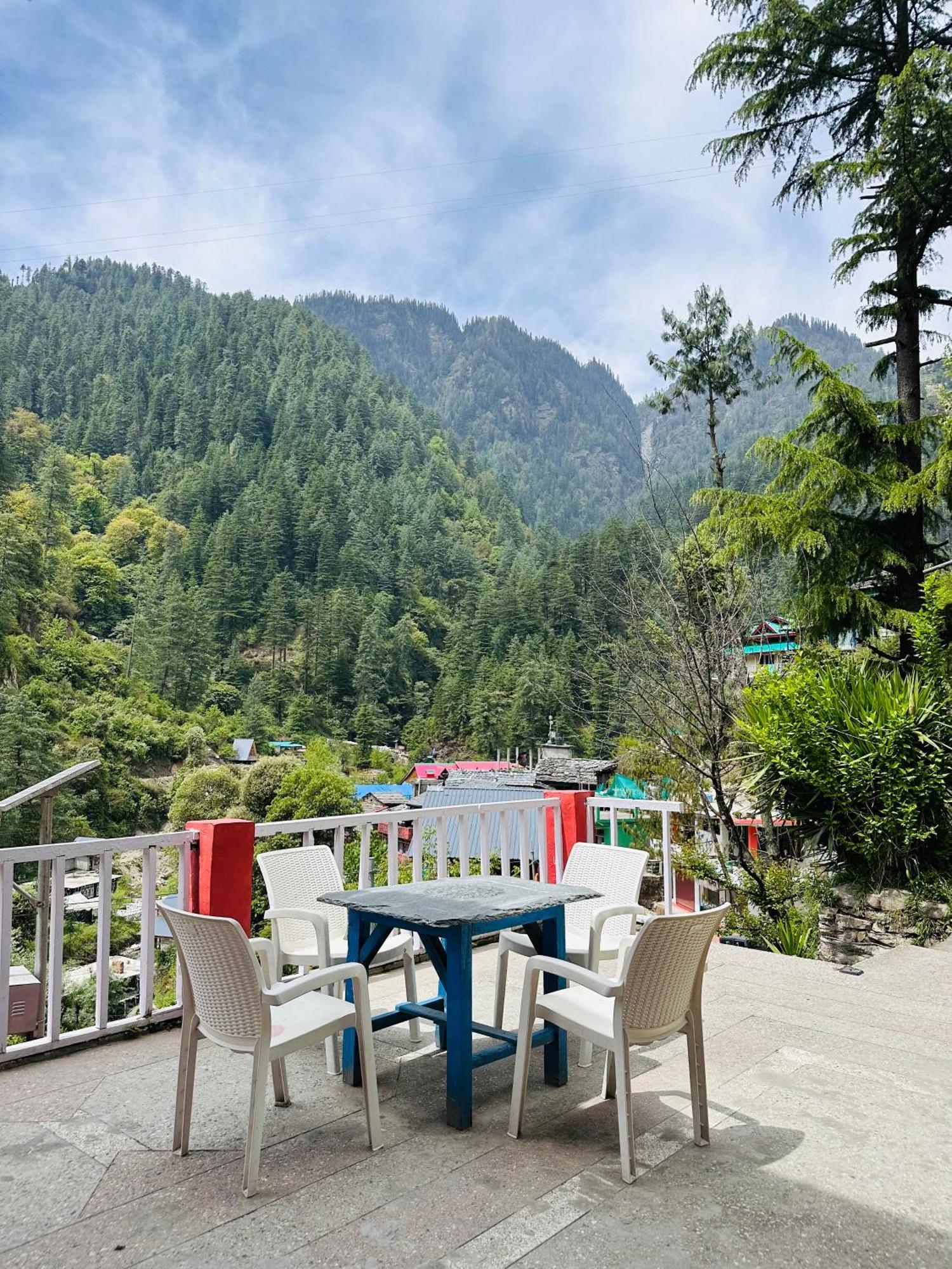 Hostel 360 Degree, Jibhi 外观 照片